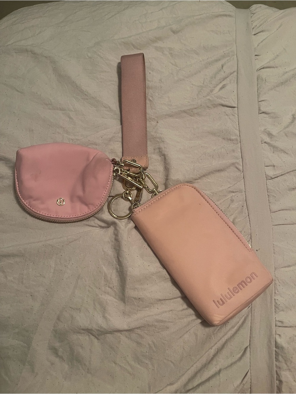 lululemon Dual Pouch  Blush Pink Wristlet Key & Card Holder Set Gold Tone